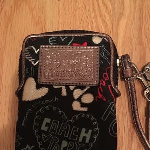 Coach Bags - Coach wristlet wallet Coach Bags - Coach wristlet wallet